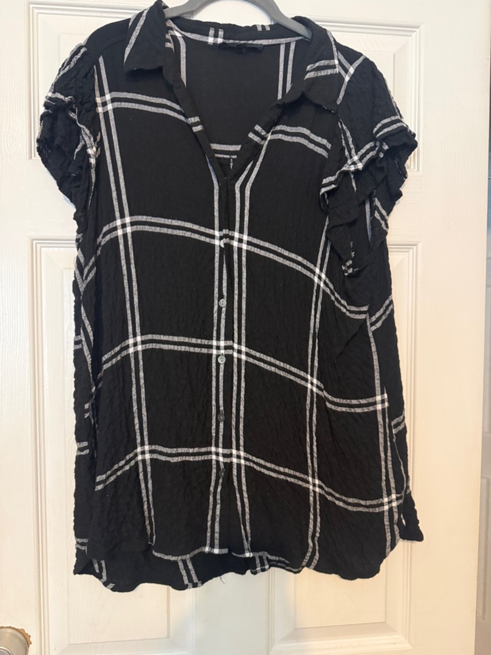 Jane and Delancey Black and White Plaid Button-Front Shirt